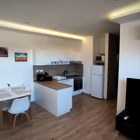 4starsds Apartment Dunajska Streda